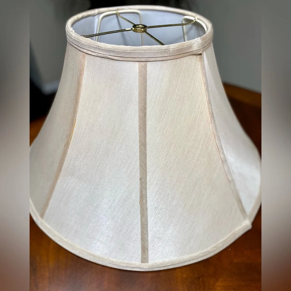 SHADE in Silk by Cal Lighting from the Shades collection